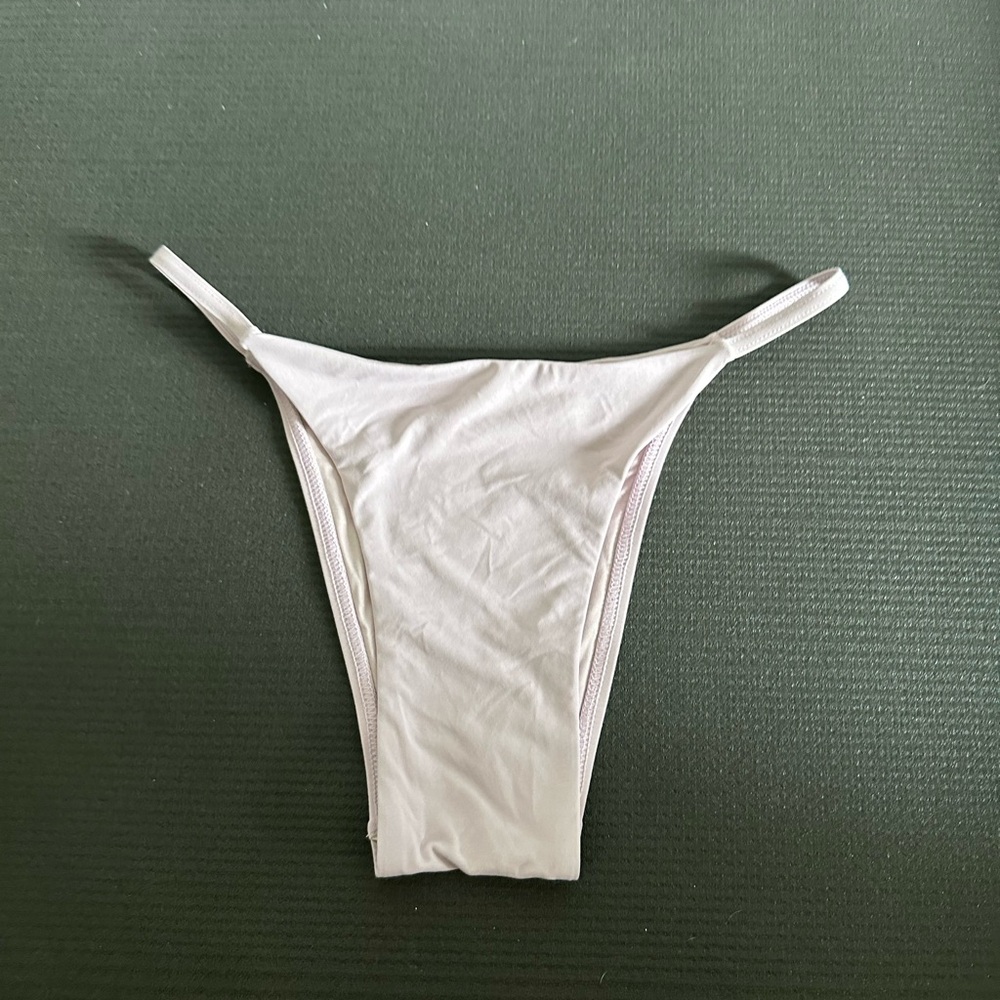 Set Active Lilac Light Purple Classic Set Swim Bikini Bottoms size Small EUC